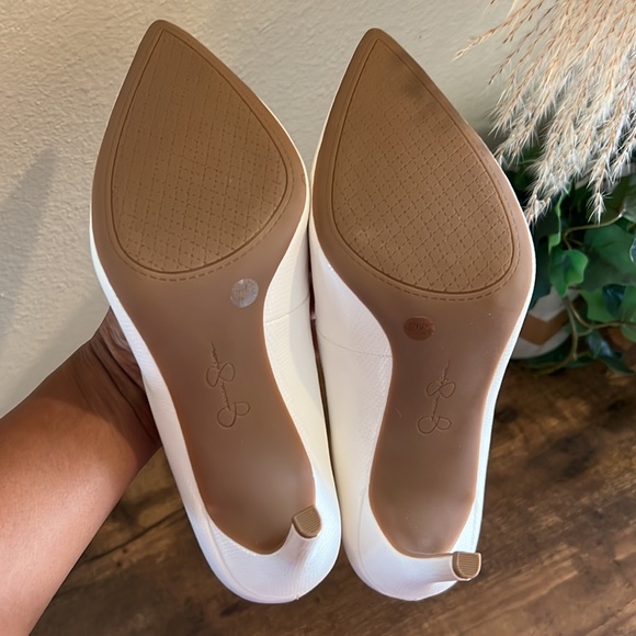 Jessica Simpson Size 10 Patent Leather White heels - Picture 3 of 5